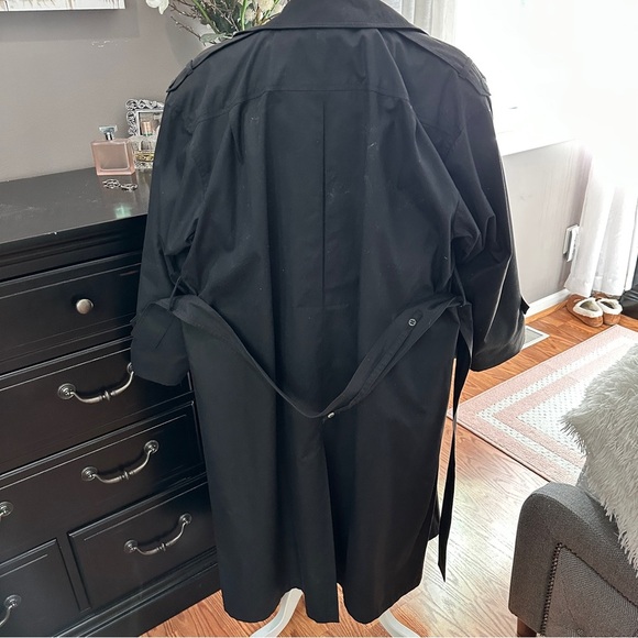 Vintage London Fog Black Trench Coat with Plaid Lining Belted Size 14 Petite - Picture 11 of 15